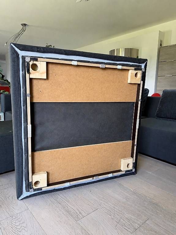 Divani: DIVANO MODULARE DI DESIGN XXL CON 2 POUF  – Usato da Pura venduto da t_b_t5zn 3