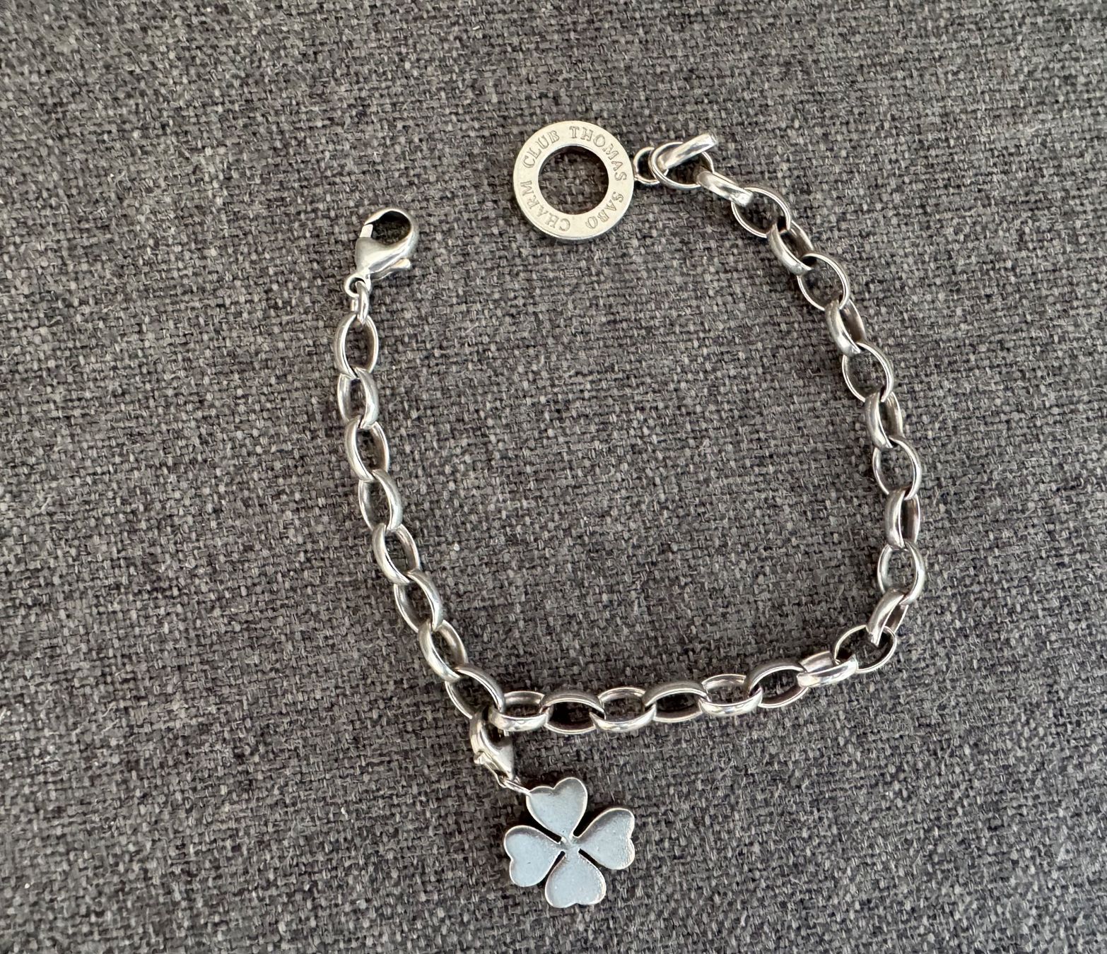 Thomas Sabo Armbänder & -reifen: Silbernes Thomas Sabo Armband mit Charm – Gebraucht aus Männedorf von Positive81