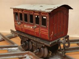 Antiker Bing Personenwagen in Spur 0