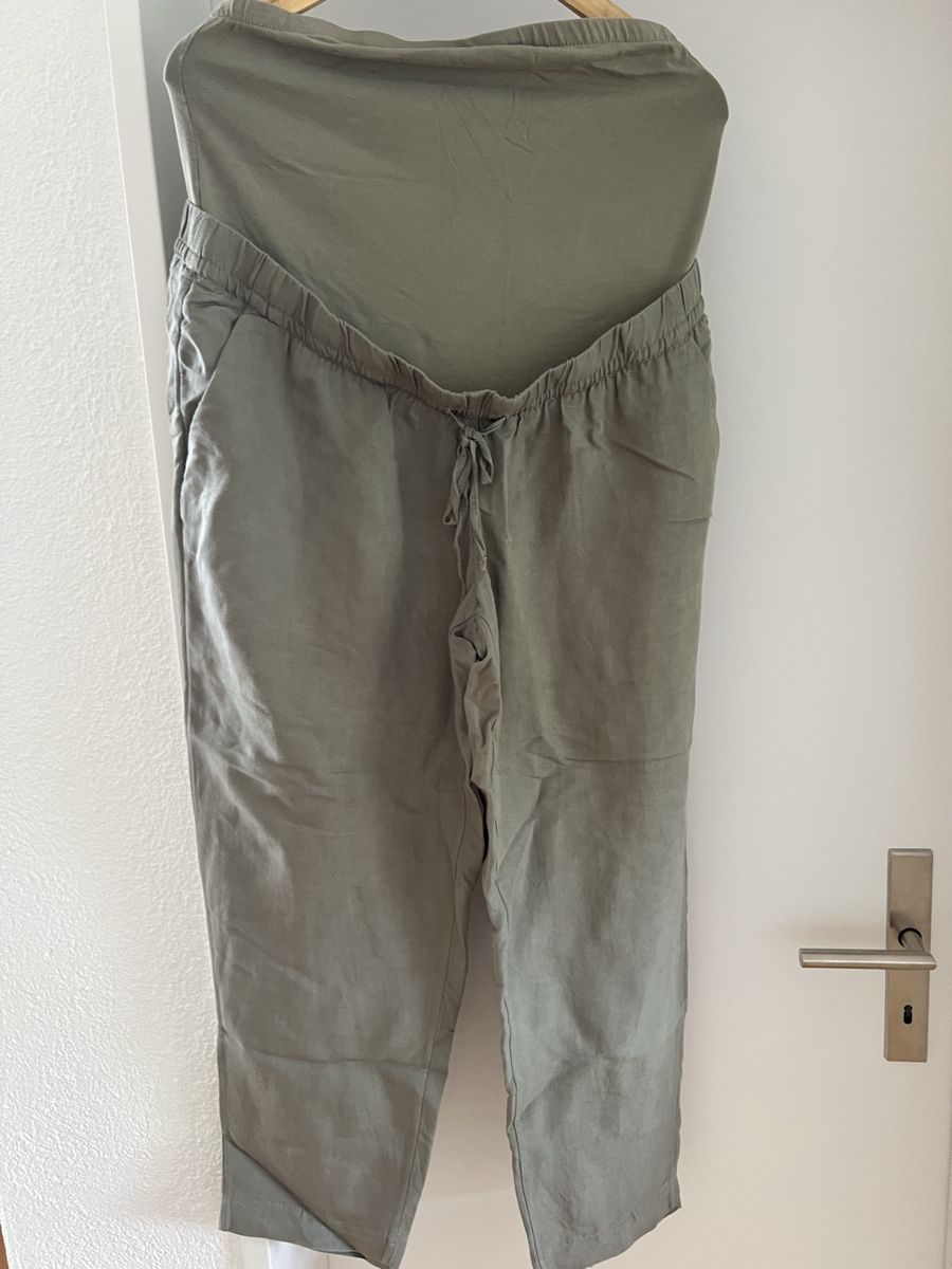 H&M Pantaloni: Schwangerschaftshose H&M – Usato da Luzern venduto da fabliv 1
