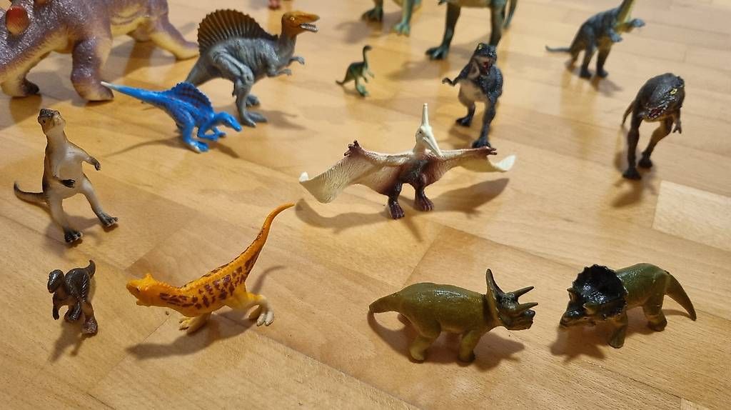 Giocattoli: Mehrere Dinos – Usato da Ehrendingen venduto da NSX-RR