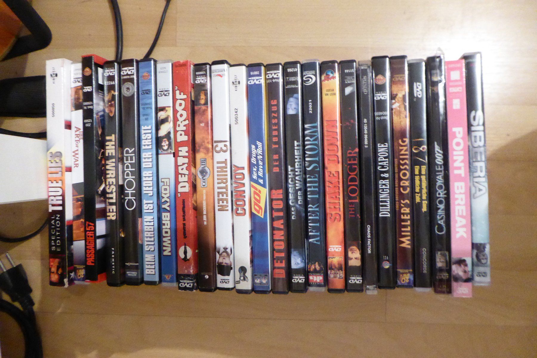 Tutti i DVDs: DVD Paket Action 2 – Usato da Allschwil venduto da Summelsarium