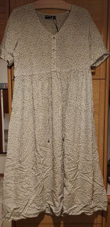 NEU - Kleid mit Blumenmuster