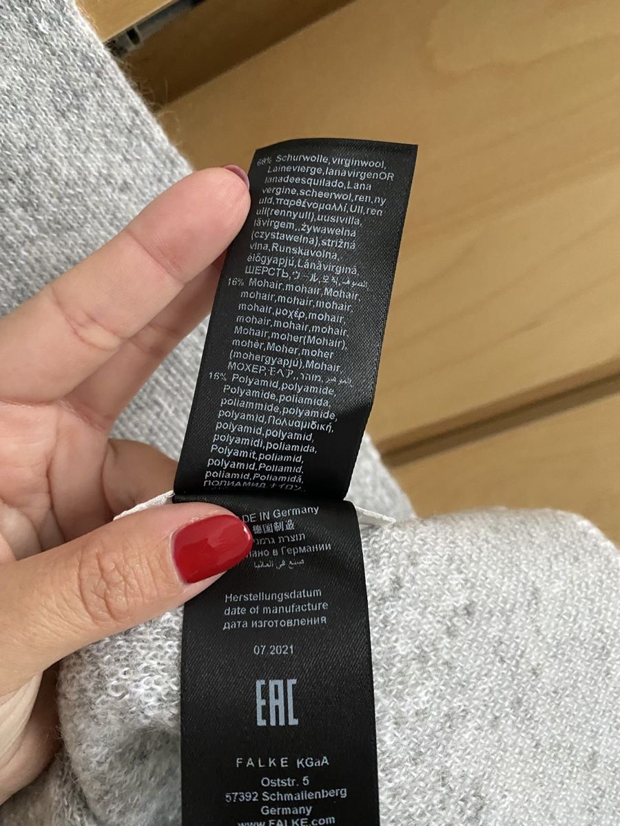 Falke Foulard & Sciarpe: Falke Schal Special - Schneeflocken – Nuovo e nell'imballaggio originale da Ponte Tresa venduto da La_Vie_En_Rose 3