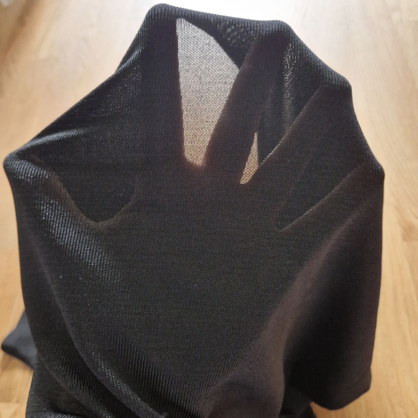 T-shirt: Schwarzes Oberteil,  Gr S - oversitzed, locker luftig – Usato da Nendeln venduto da witr_gliabt 6