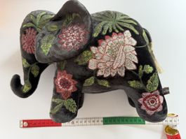 Anke Drechsel Elefant – handbestickt – edle Sammler-Deko