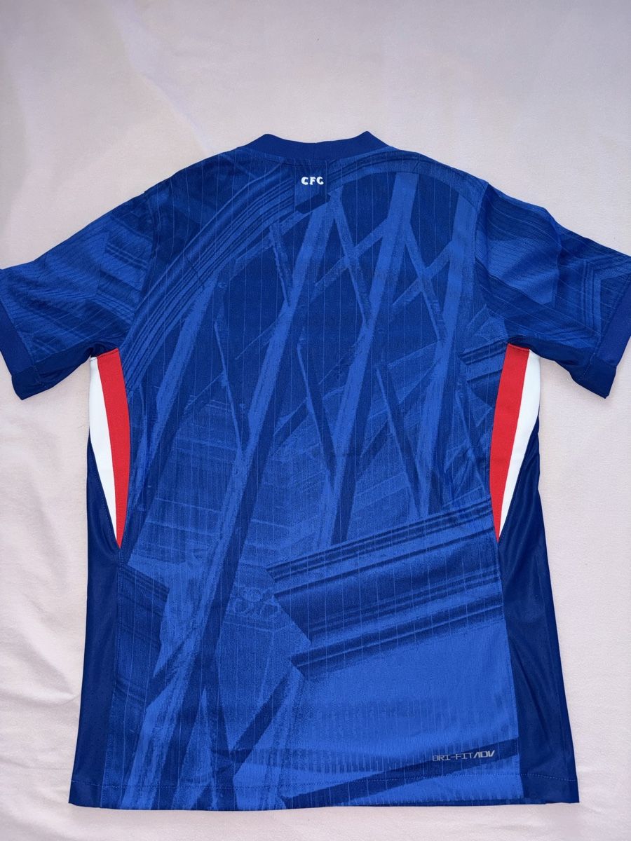 Nike Lotti di vestiti: Chelsea Authentic Trikot + Shorts / size M – Usato da Urdorf venduto da YannisW. 3