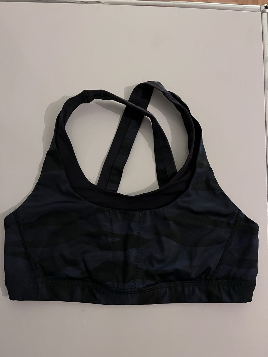 Lululemon Top: Sport BH von Lululemon – Usato da Allschwil venduto da christlvonderalm