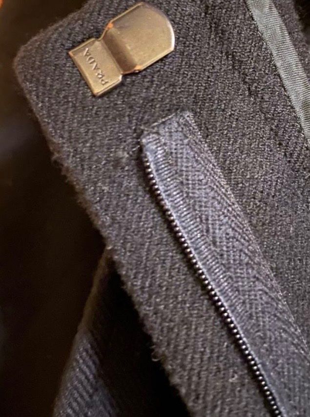 Prada Pantaloni: Prada Hose NEU – Nuovo (secondo la descrizione) da Zürich venduto da fab_lhd9 1