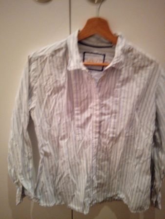 Weisse Bluse mit blauen Streifen, von Basefield, in XL