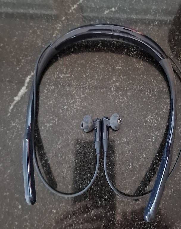 Samsung Cuffie: Samsung Bluetooth Kopfhörer  Neu! – Usato da Berg TG venduto da bohnecatrin 3