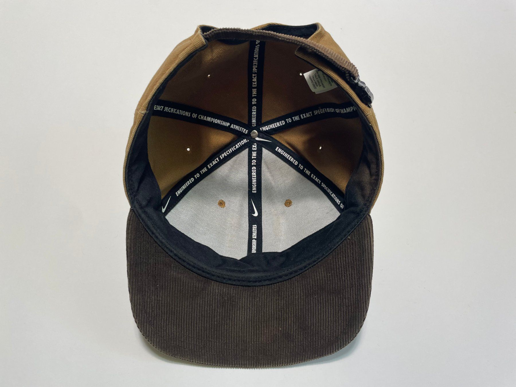 Carhartt Copricapi, berretti & cappellini: Kappe Nike x Carharrt Canvas – Usato da Zürich venduto da le_souk 4