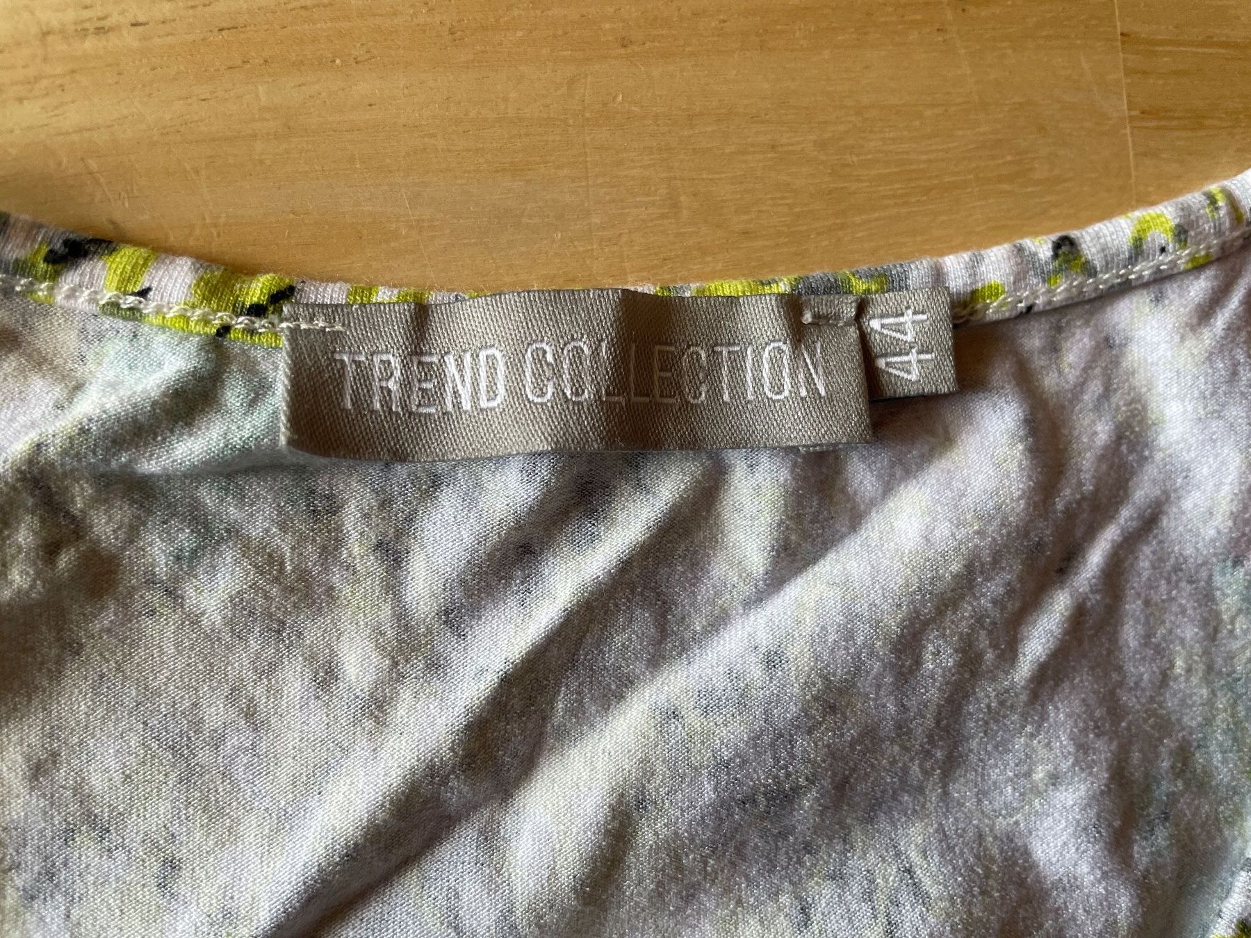 T-shirts: Shirt mehrfarbig Grösse 44 – D'occasion à Münsingen par Ckolibri 2