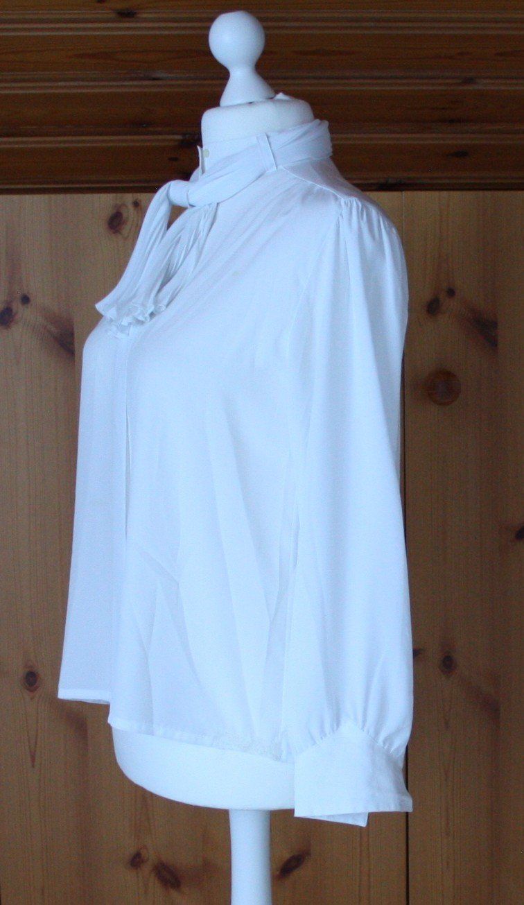 Camicette: Bluse mit Halsschleife MARIO ROSELLA weiss Gr. 42 – Usato da Flüelen venduto da Diversicum-Vintage 2