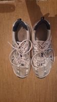 Laufschuhe New Balance silbern gebraucht Zustand okay