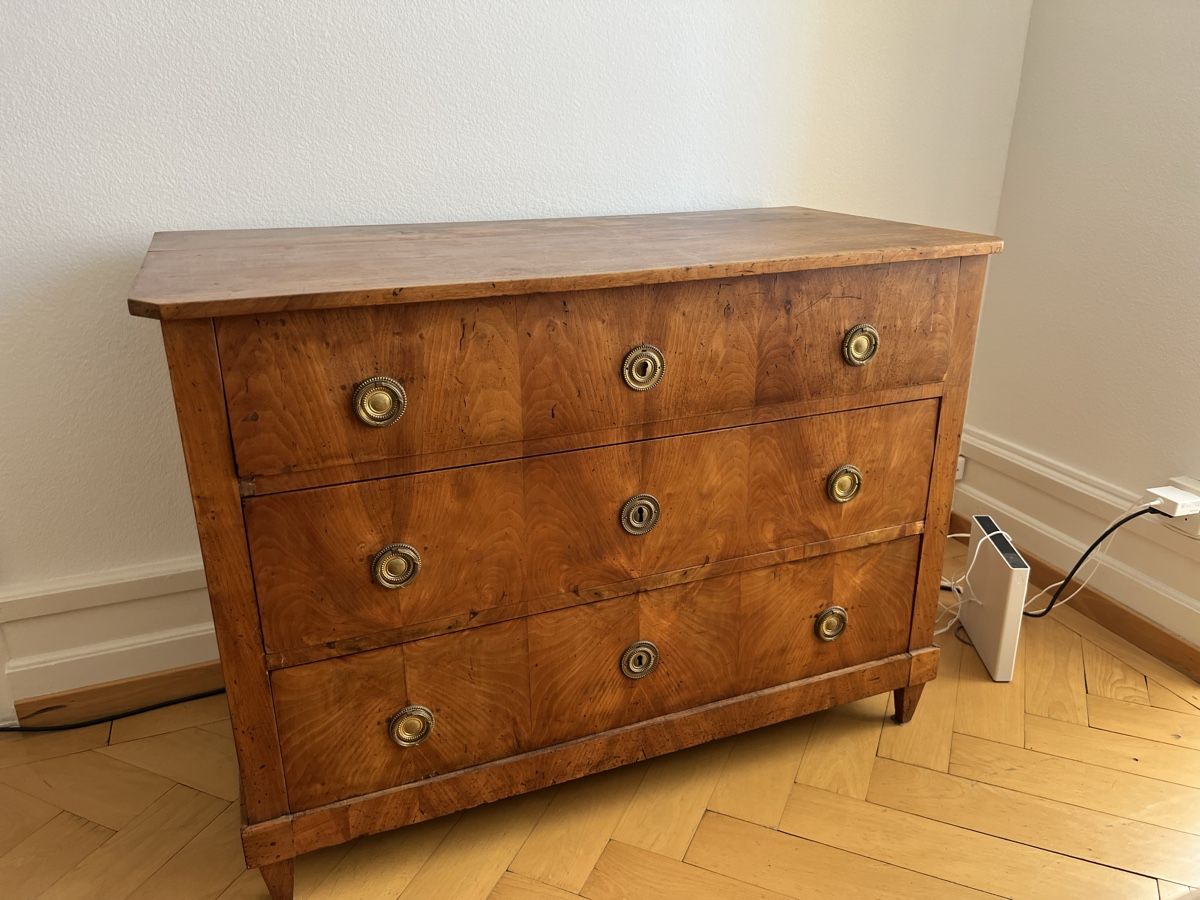 Kommoden: Antik Kommode aus Holz massiv – Gebraucht aus Zürich von pil_6gbb 4