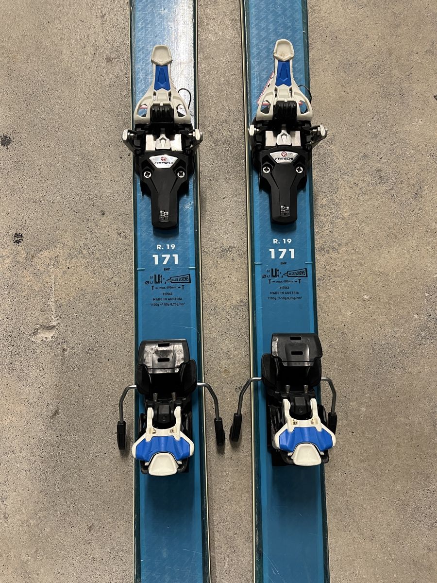 Blizzard Sci: Vends pack ski et chaussures de randonnée – Usato da Zürich venduto da lou_6x9b 1