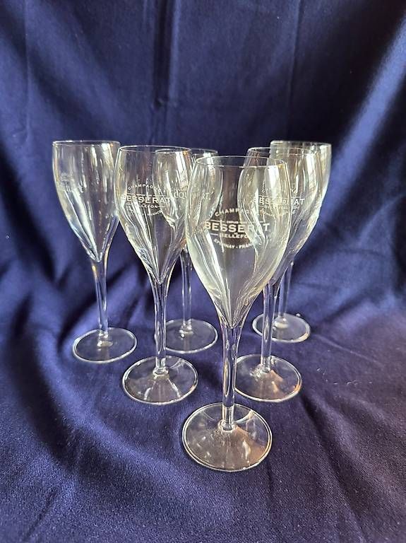 Gläser: Champagner Gläser 11 Stück – Gebraucht aus Basel von inf_z7j8 3