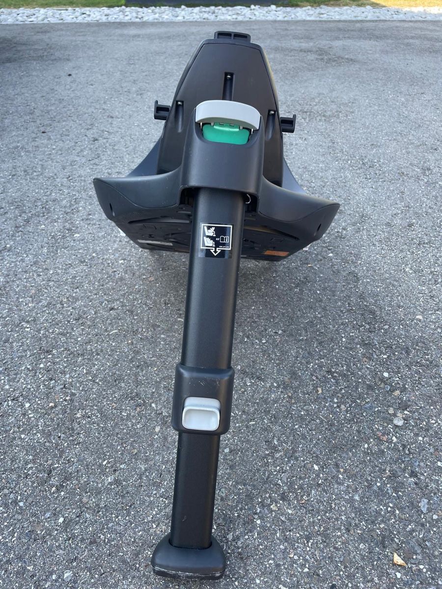 Cybex Seggiolini per auto: Cybex Babyschale inkl. Basisstation – Usato da Ueberstorf venduto da savas90 7