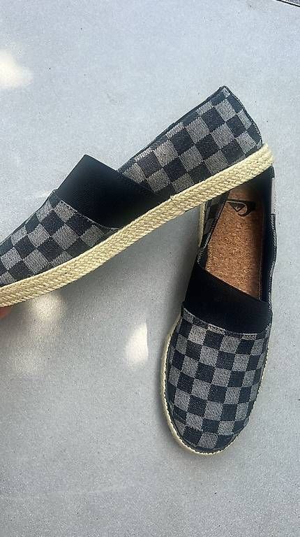 Herrenschuhe: VENDO Espadrillas QuickSilver nr.43 – Gebraucht aus Losone von BrogginiI