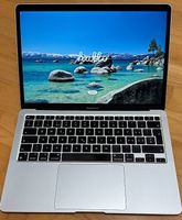 MacBook Air Late 2020 / M1 / 13.3" / 16 GB RAM / 256 GB SSD
