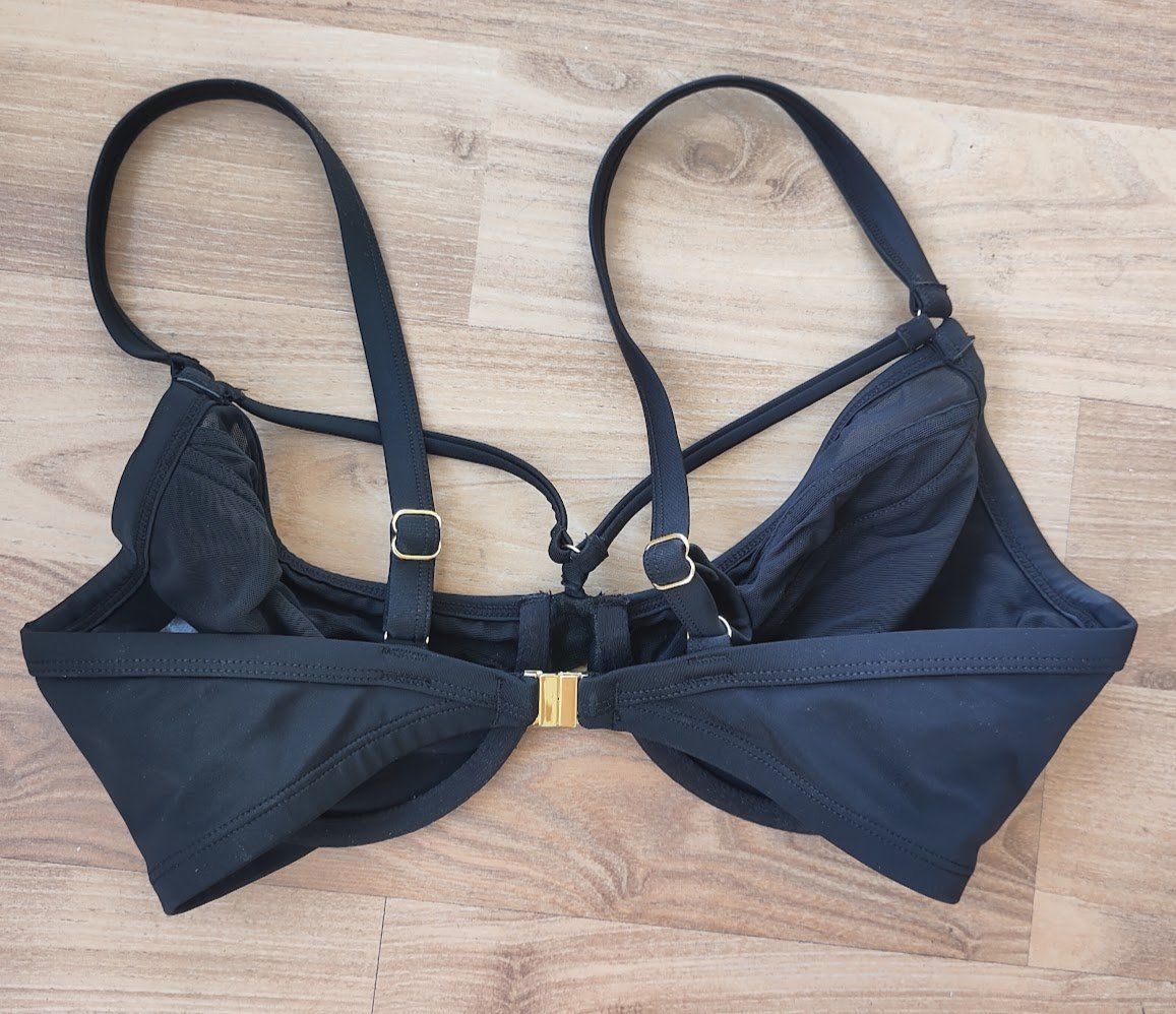 Badekleider & Bikinis: Schwarzes Bikini-Top von Bravissimo, Gr. 65E – Gebraucht aus Lugano von kat_lm5b 2