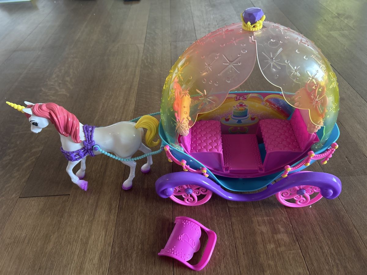 Giocattoli: Barbie Kutsche mit Pferd – Usato da Liebefeld venduto da heblow 2
