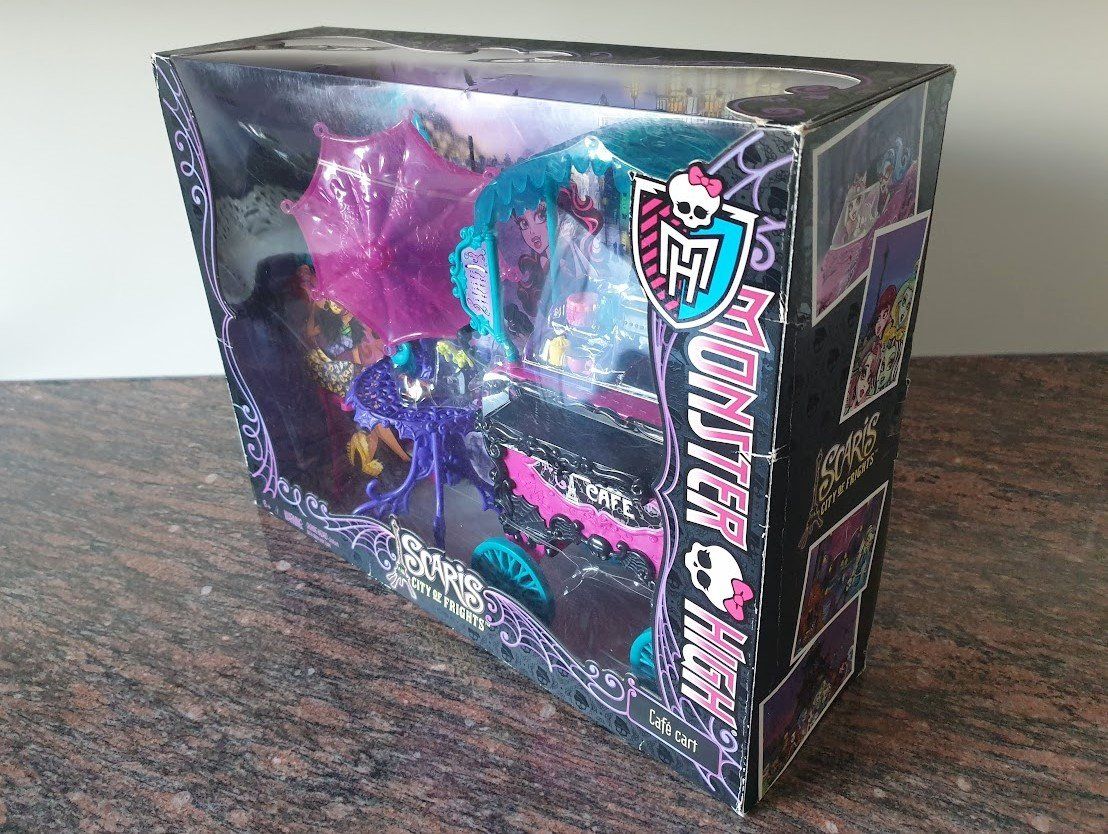 Jouets: Monster High Scaris Straßencafé - 2012 – Neuf avec emballage d'origine à Nürensdorf par Ez-Shop 3