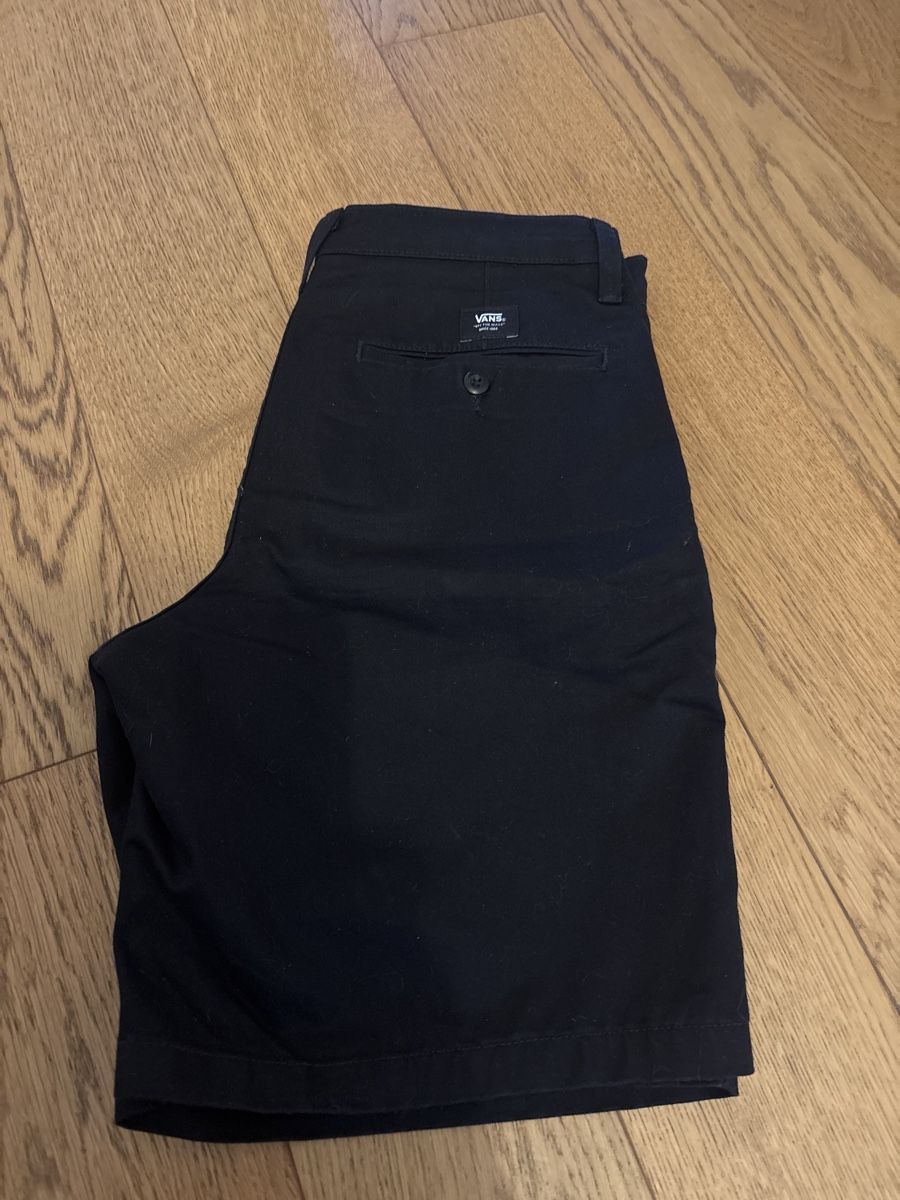 Vans Hosen: Short Vans noir, taille 30 – Neu (gemäss Beschreibung) aus St-Légier-Chiésaz von smet04 2