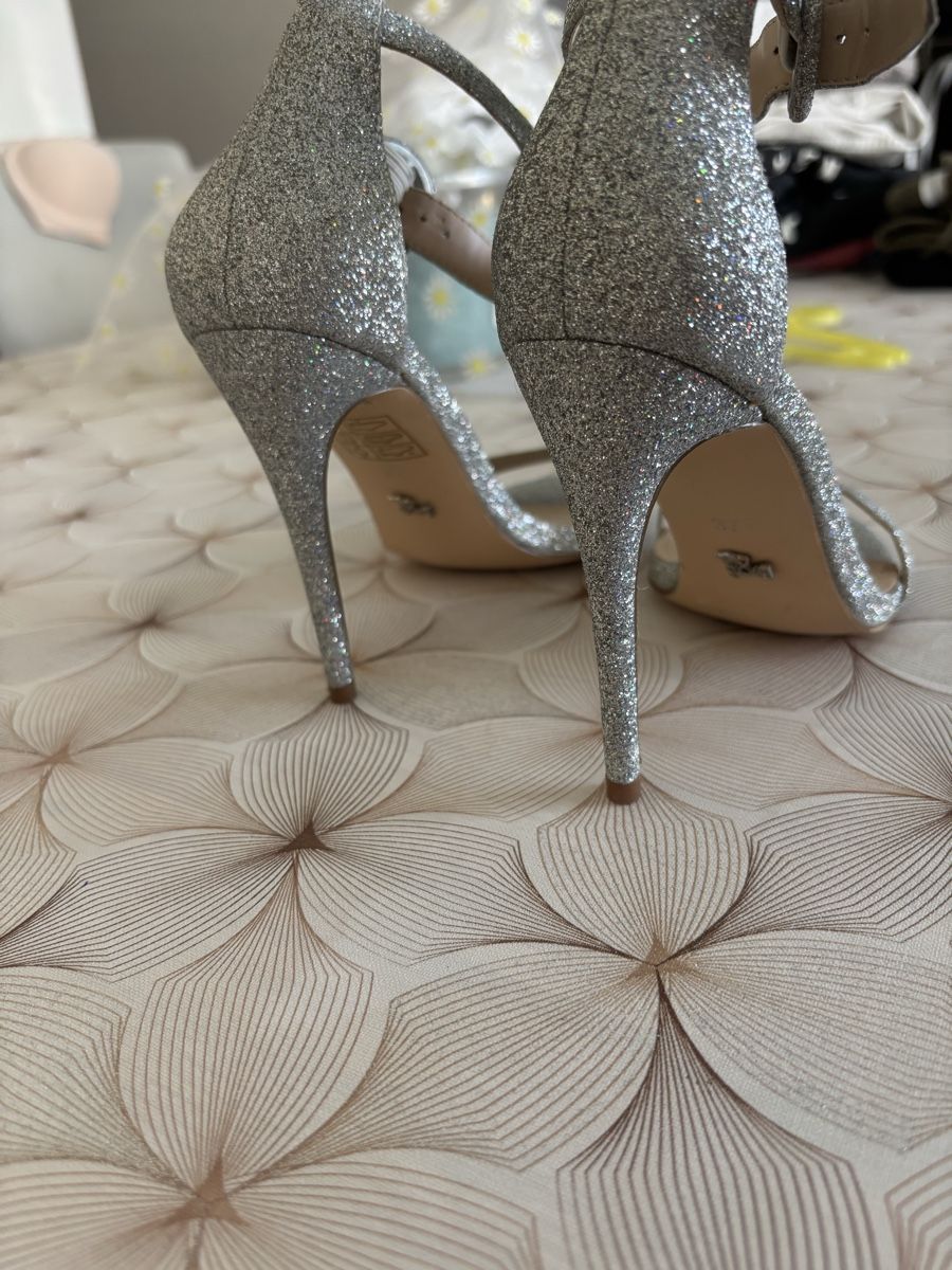 Damenschuhe: Escarpins argentés pailletés  – Neu (gemäss Beschreibung) aus Monthey von mon_sgm8 1