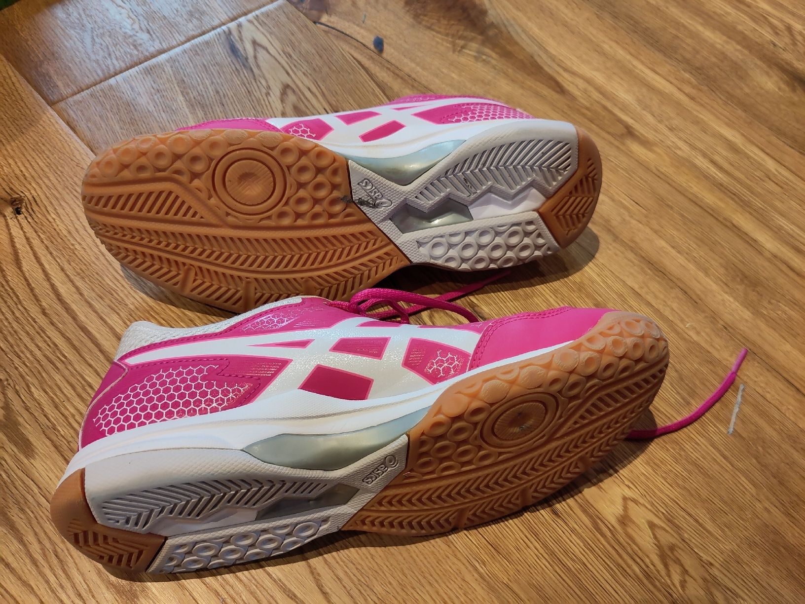 Asics Damenschuhe: Asics Sportschuhe Gr 39,5 – Gebraucht aus Hochfelden von Fusion_Print 2