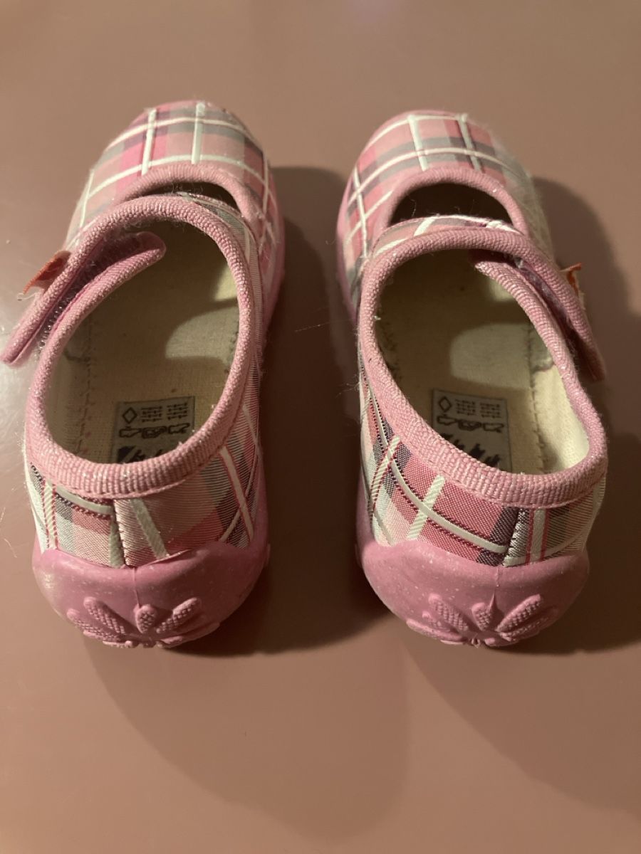 Elefanten Schuhe für Mädchen: Elefanten Finken, 25 – Gebraucht aus Winterthur von hirschgeweih 2