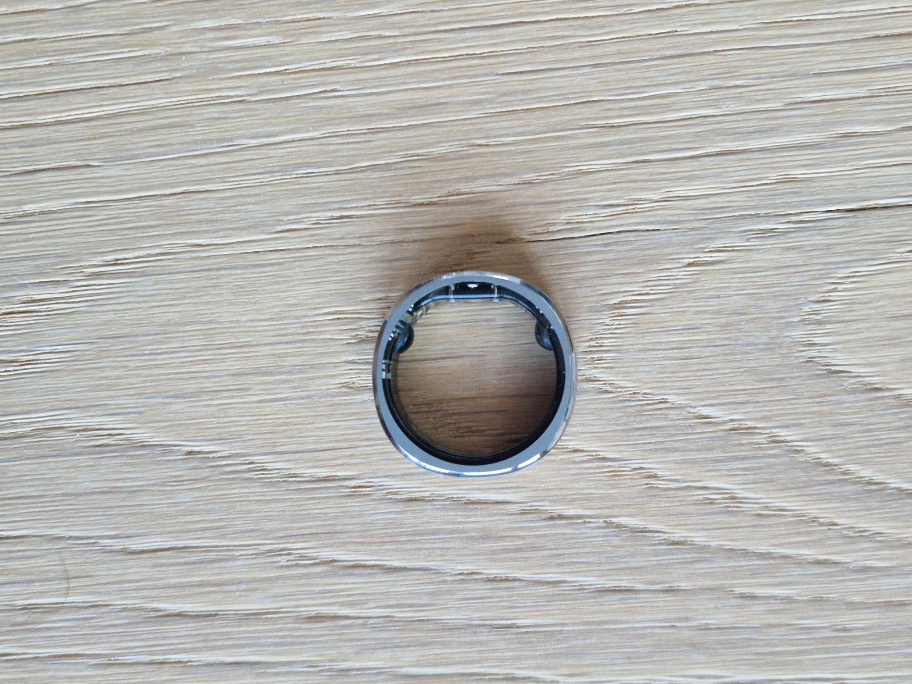 Anelli: RingConn Smart Ring Gen 1 Silber Grösse 9 inkl. Ladecase – Usato da Gossau SG venduto da Sev7ven 2