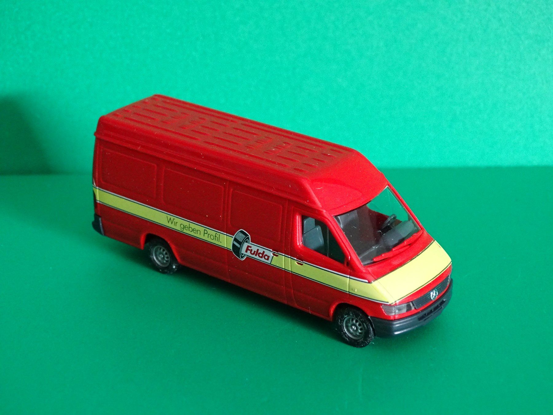 Busch Modellini d'auto: Mercedes Sprinter von Busch 1/87 – Nuovo (secondo la descrizione) da Bretzwil venduto da Meex 1
