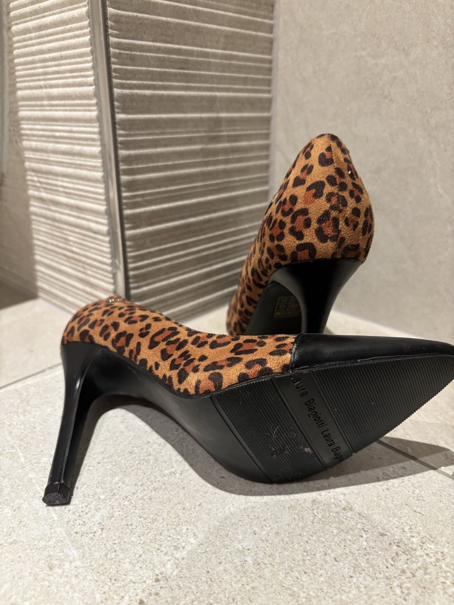 Laura Biagiotti Scarpe da donna: Laura Biagiotti Echtleder Pumps, Gr.37 – Usato da Netstal venduto da ali_x5fx 1