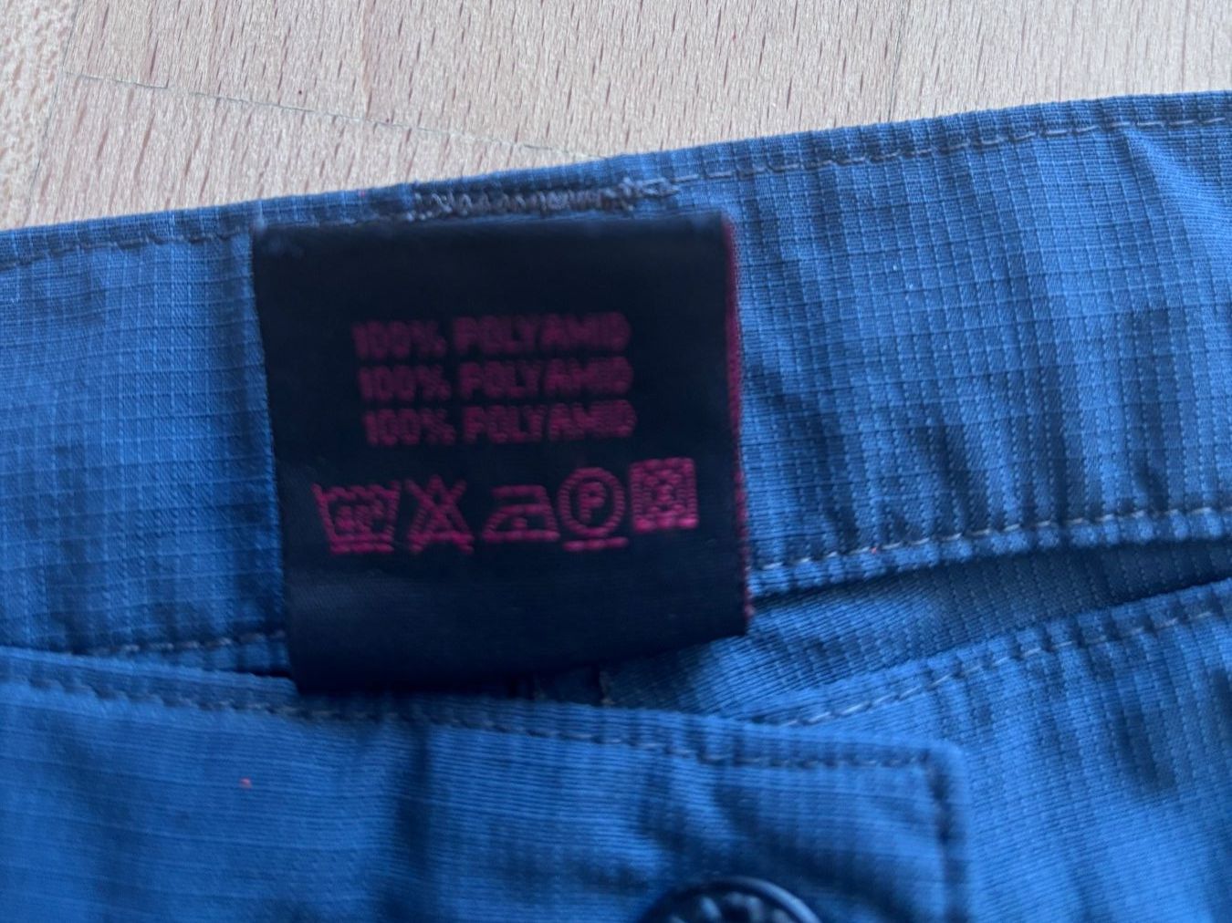 Mammut Pantaloni: Mammut Wanderhose 3/4 Länge – Usato da Thun venduto da Vw_keller 3