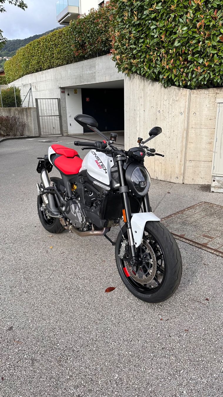 Ducati Strada: Ducati monster – Usato da Bioggio venduto da Vespascout 1
