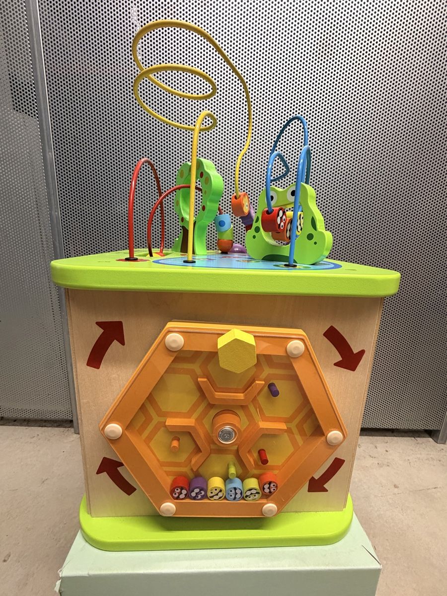 Hape Giochi: Hape Activity Cube - worden – Usato da Zürich venduto da fed_q2r9 3