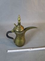 Dekorative Kaffekanne aus Blech