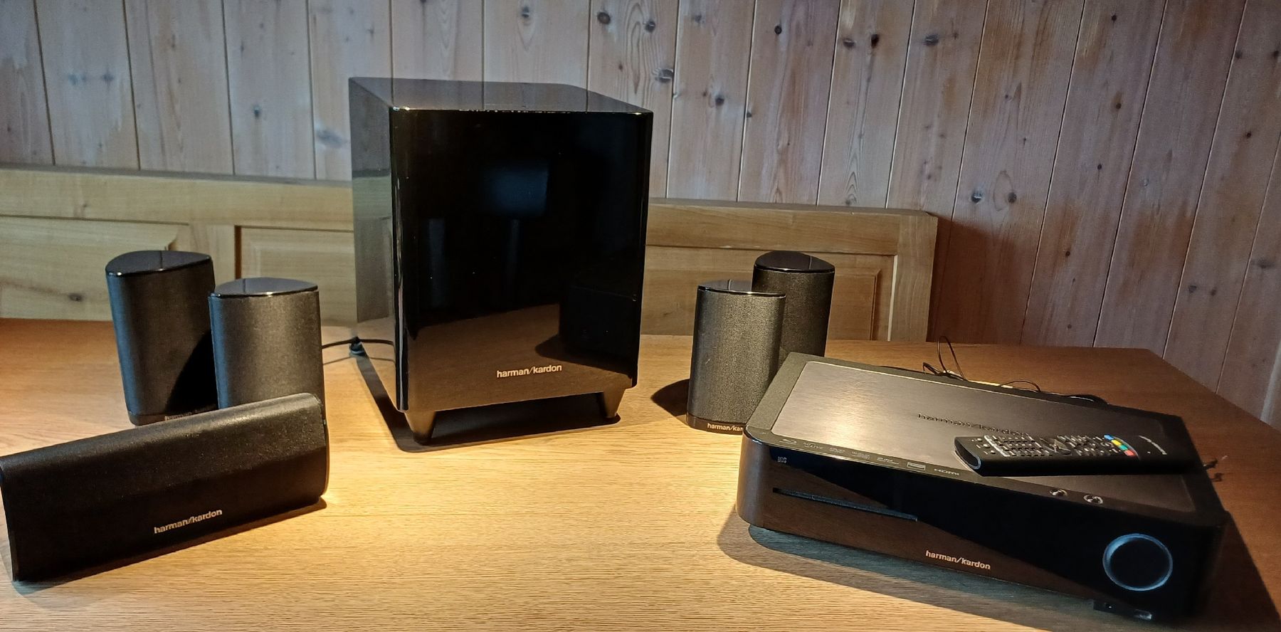 Harman-Kardon Heimkino: Harman / Kardon 5-teilig – Gebraucht aus Gais von aki_v8sb