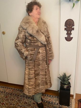Damen Pelzmantel "Kanadischer Fuchs" Grösse 40/42