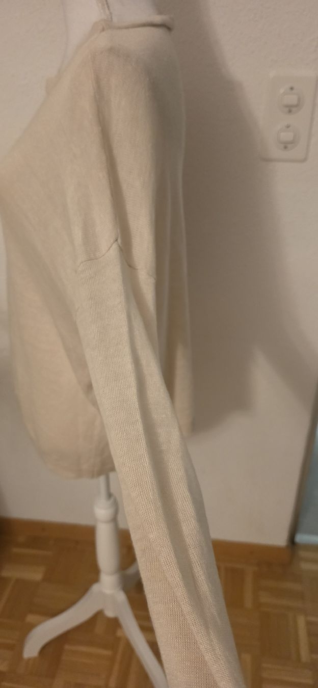 Max Mara Pullover & Sweatshirts: Max Mara Pullover beige leichtes Gestrick Gr M  – Gebraucht aus St. Gallen von mania03 4
