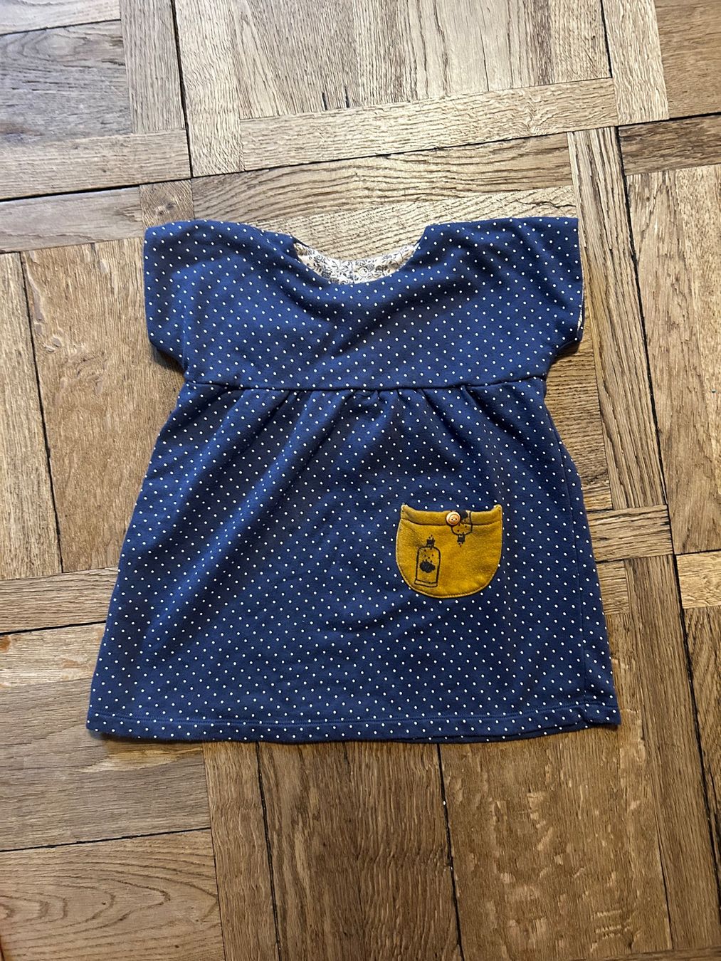 Robes et jupes: Süsses Kleid von WIL – Neuf (Voir description) à Dielsdorf par cjanett