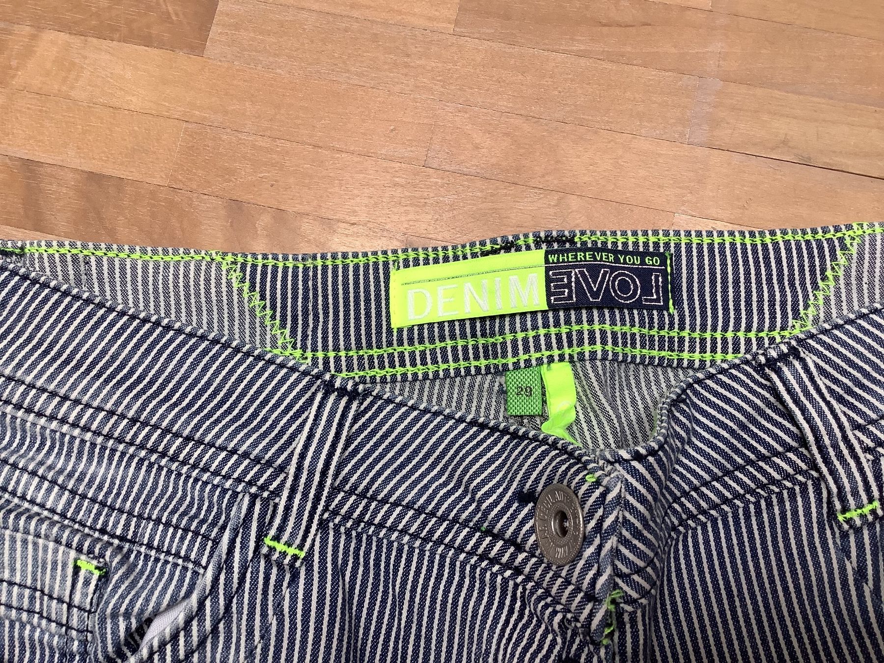 Cecil Jeans: Cecil, 7/8  Jeans, gestreift, Gr.29 – Nuovo (secondo la descrizione) da Winterthur venduto da Beat8344 3