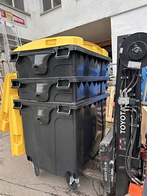 Altro per Ufficio & Commercio: neue Müllcontainer aus Kunststoff, schwarzgelb – Nuovo (secondo la descrizione) da Necker venduto da liq24 2