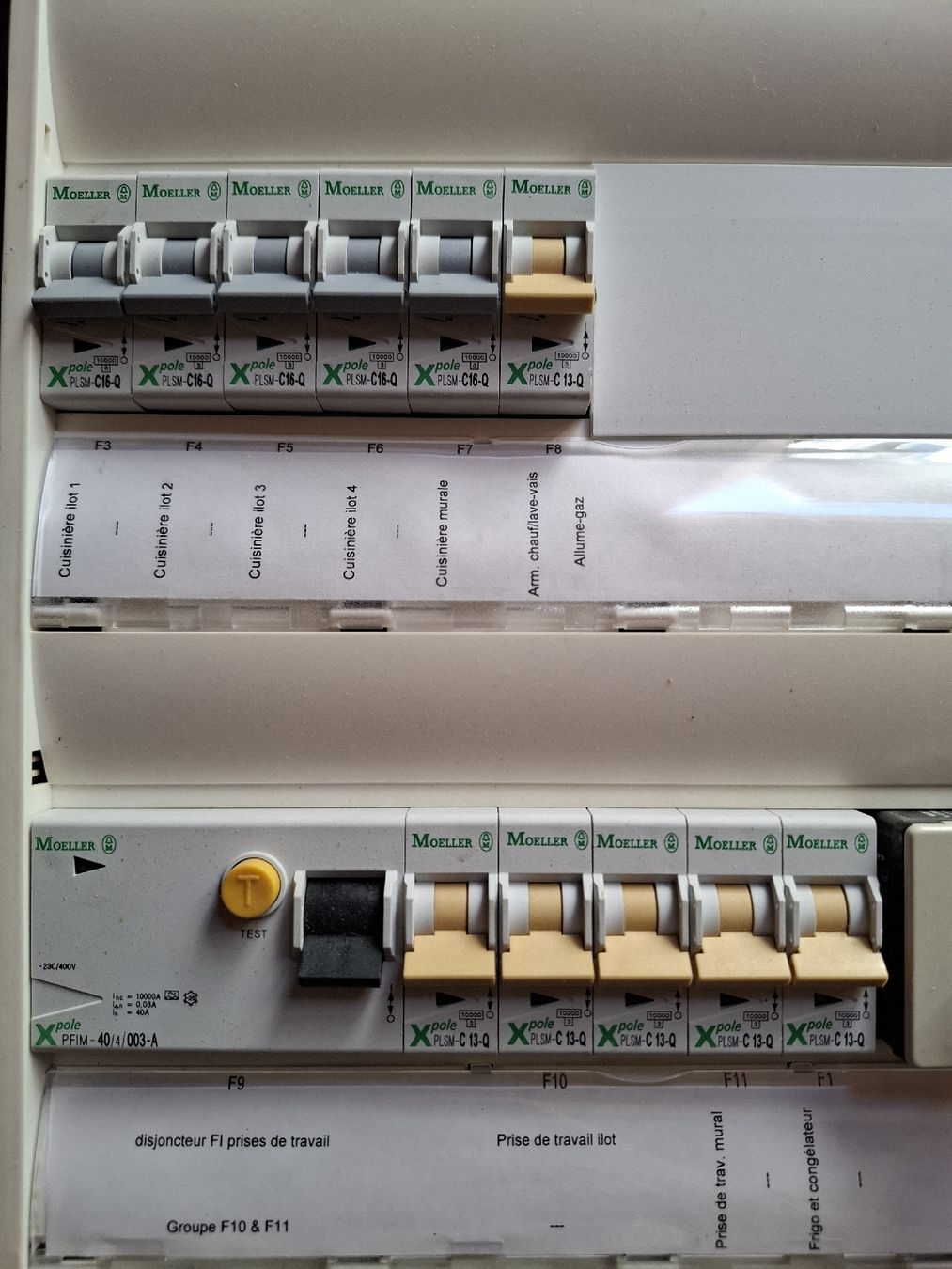 Hager Elektronikbauteile: tableau électrique + disjoncteurs – Gebraucht aus Eschert von SoS_Tilt_and_Co 1