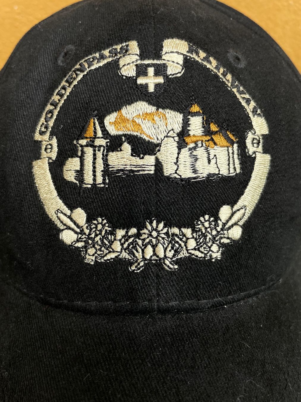 Copricapi, berretti & cappellini: Vintage Y2K Cap Goldenpass Railway Train SBB CFF – Usato da Zürich venduto da le_souk 1