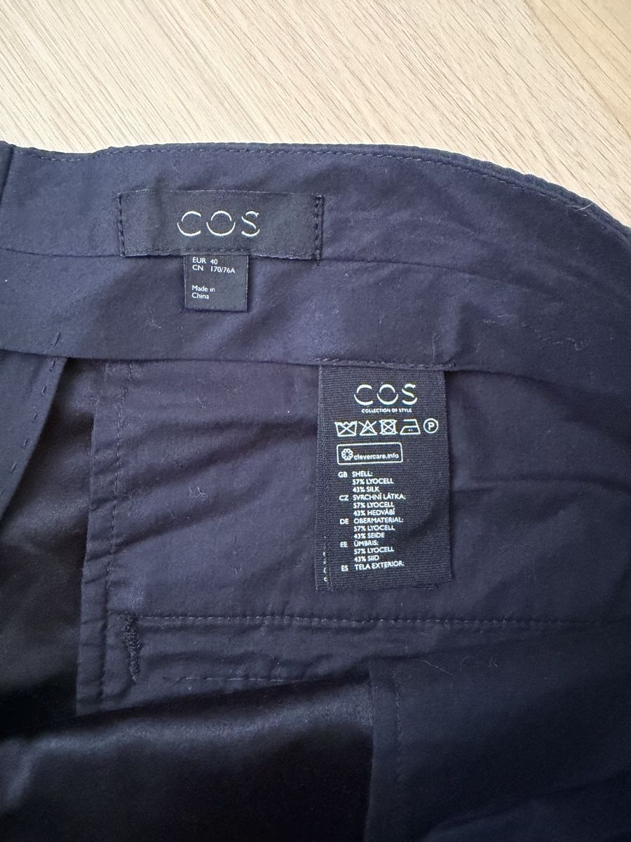 Cos Pantaloni: COS Hose dunkelblau Gr. 40 Seide Lyocell – Usato da Itingen venduto da Granini_93 1
