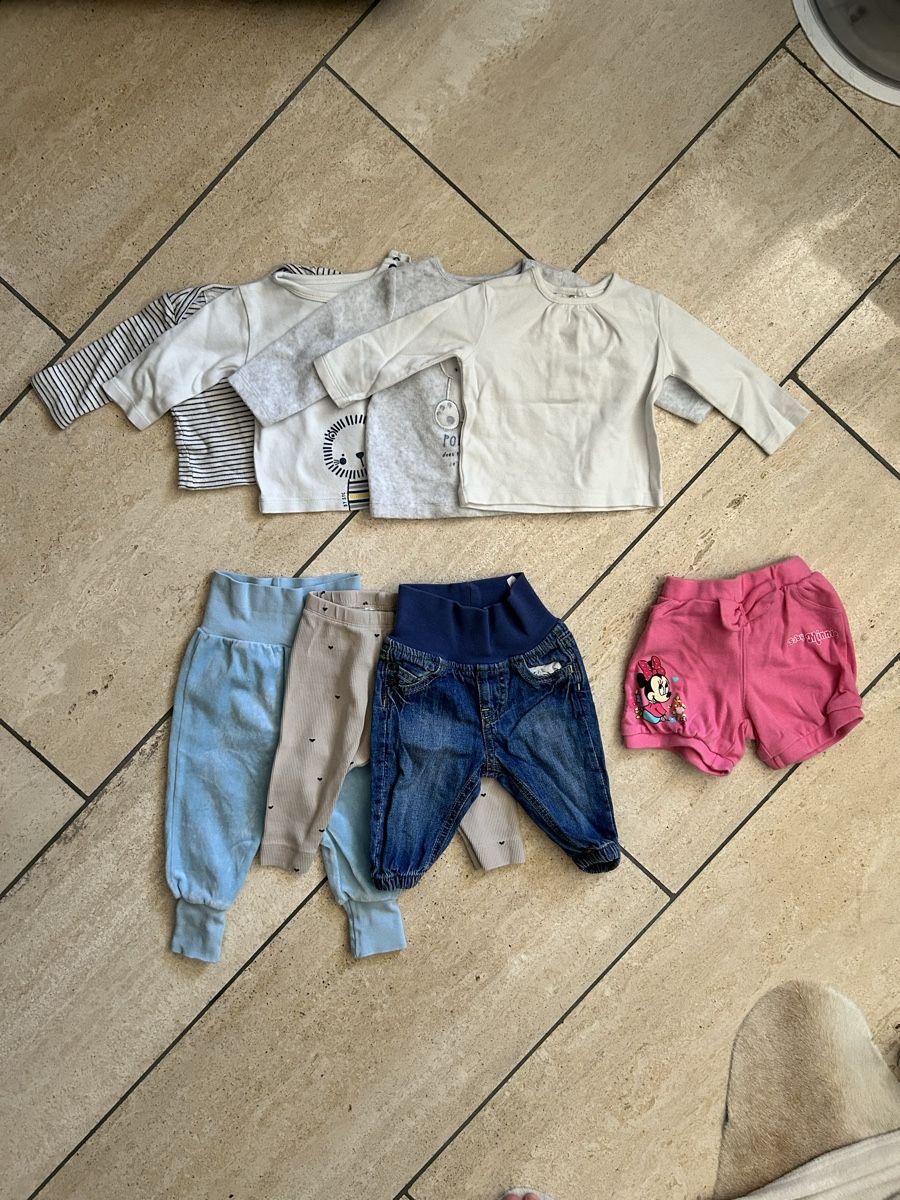 Lotti & Set di vestiti: 22-teiliges Kleiderpaket Grösse 62 – Usato da Berikon venduto da Skydive11 1