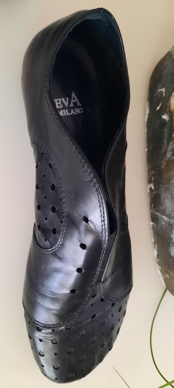 Scarpe da donna: EVA MILANO  Damenschuh Leder Grösse 39 – Usato da Turbenthal venduto da tirare 3